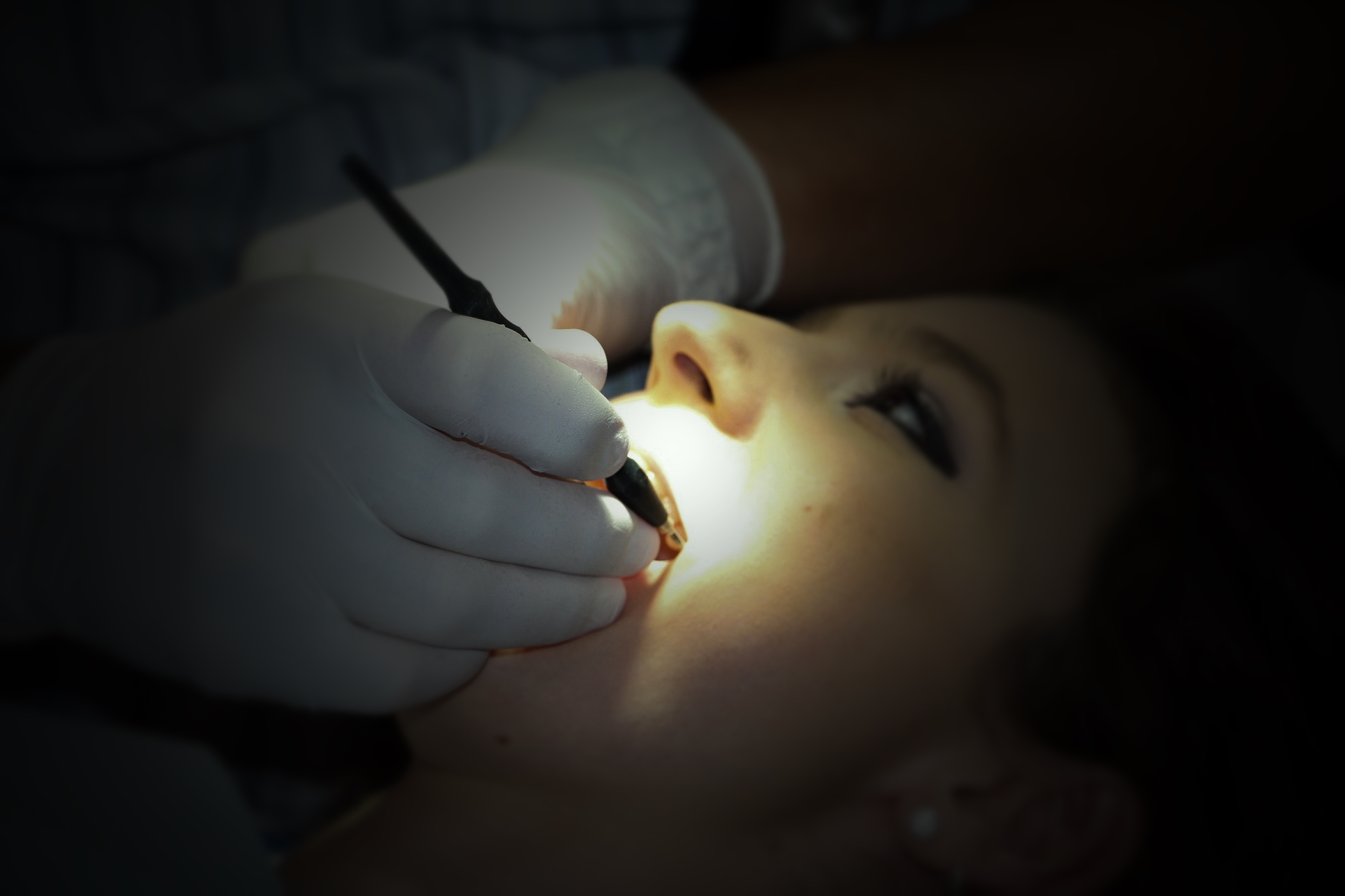 La enfermedad periodontal: qué es y cómo tratarla