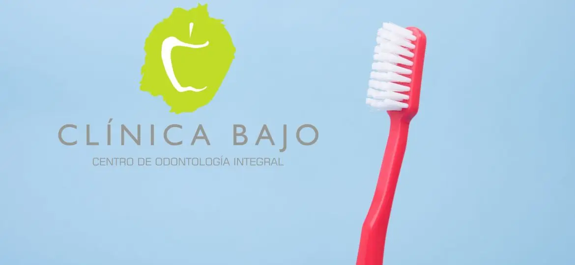 ¿Qué problemas podemos tener si no nos cepillamos los dientes?