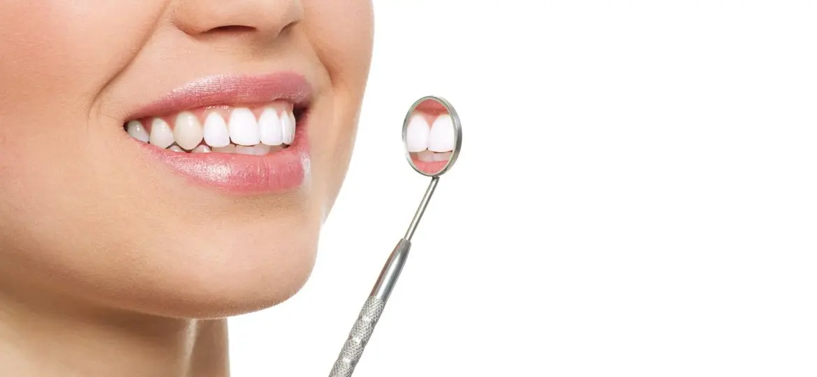 sonrisa mas bonita - Clínica Bajo Cómo tener una sonrisa más bonita