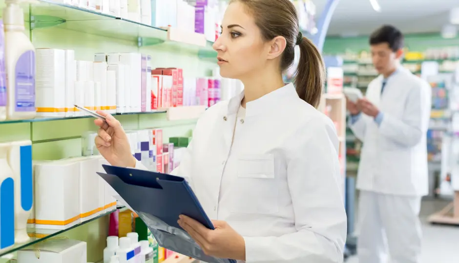 Mitos sobre medicamentos - Clínica Bajo Los mitos más famosos sobre los medicamentos