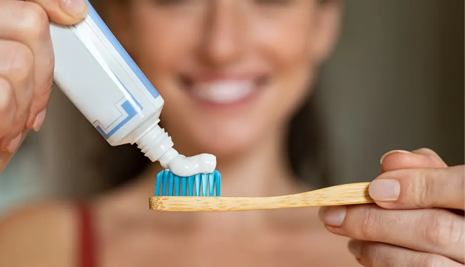 higiene bucodental - Clínica Bajo ¿Productos naturales para la higiene bucodental?