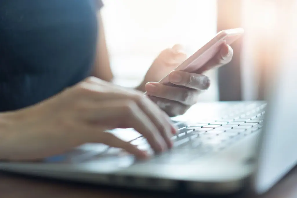 Contacto Dentista en Tenerife Sur - Clínica Bajo Contacto con dentista en Tenerife Sur para consultas y citas en Clínica Bajo, Los Cristianos